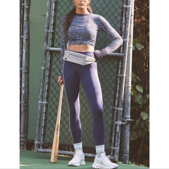 Free People Medium FP Movement You're A Peach Leggings Blue Stretchy Athletic - Picture 9 of 15